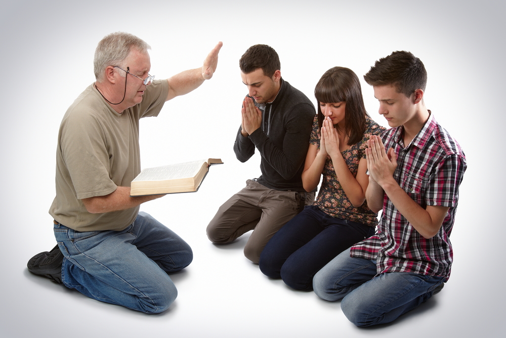 Tuesday_Day_Two_Pic-Group_Praying